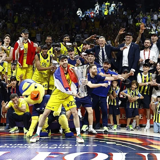 Potanın kralı Fenerbahçe