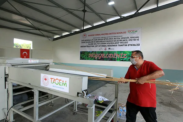 turk-muhendisleri-izmirde-kenevir-lif-siyirma-makinesi-gelistirdi-1601052282447.jpg