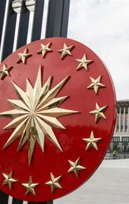 Güçlü cumhurbaşkanı krizsiz yönetim