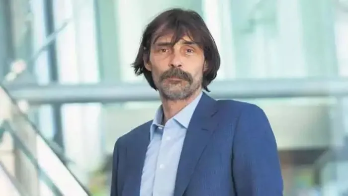 chpde-yas-degil-senlik-var-erdal-besikcioglu-sehitlerimizi-hice-saydi-davul-zurnali-paylasim-yapti-tepki-yagin-1705171330235.jpeg Erdal Beşikçioğlu şehitlerimizi hiçe saydı! Davullu zurnalı paylaşıma tepki yağınca tutuştu - 3