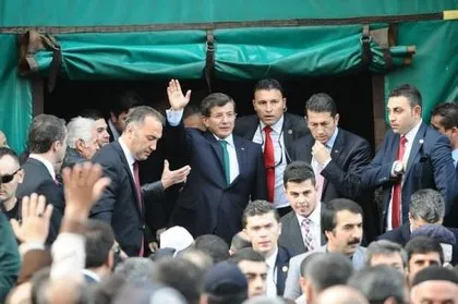 Bursa’da Ahmet Davutoğlu izdihamı