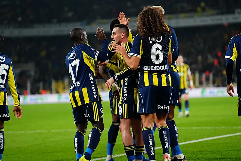 Spor yazarları Fenerbahçe - Gençlerbirliği maçını değerlendirdi! "Hakemliğin iflas gecesi" - 13