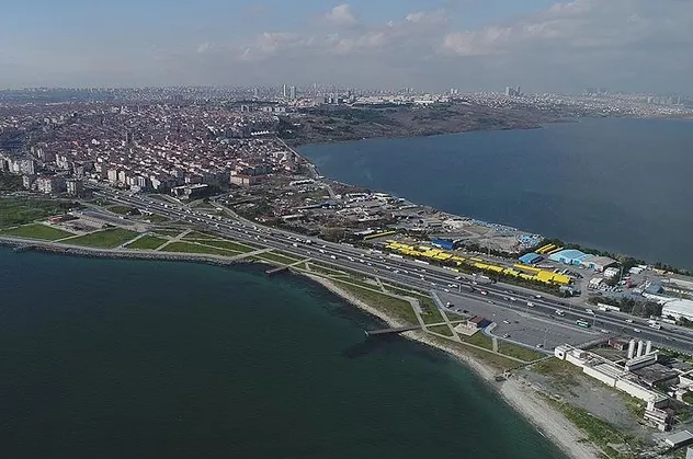 Eskişehir'de skandal olay! CHP'liler Kanal İstanbul'a itiraz etmeyen belediye çalışanını darp ettiler