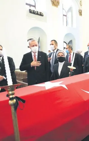 Markar Esayan'a mesajlı veda!