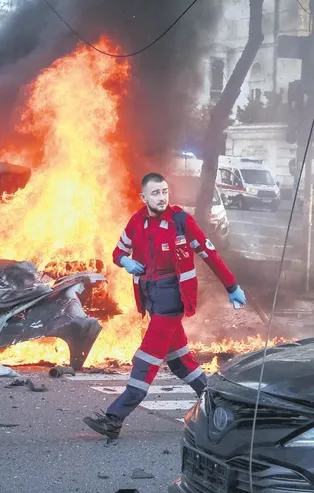 Rusya, Kiev'e bomba yağdırdı! 8 sivil öldü, 24 kişi yaralandı