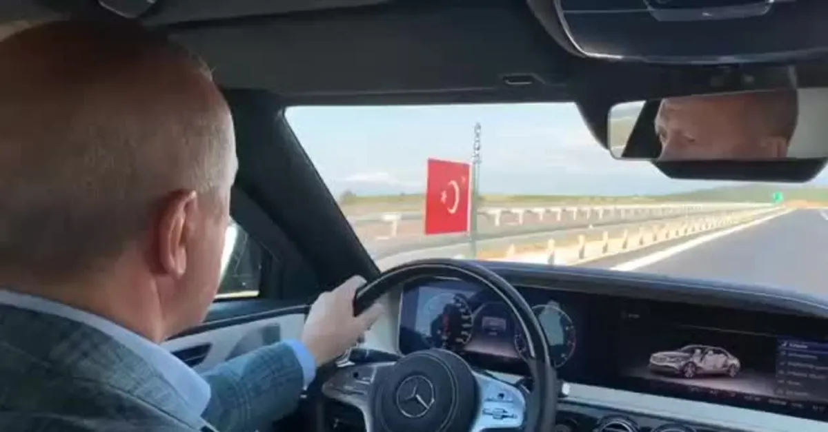 Başkan Erdoğan İstanbul-İzmir Otoyolu'nda ilk sürüşü gerçekleştirdi