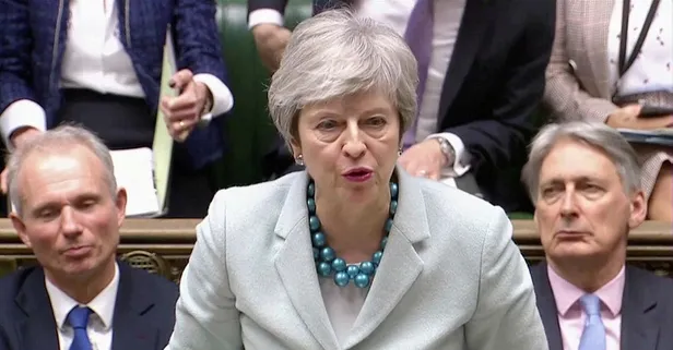 İngiliz medyası May'in istifasını istedi