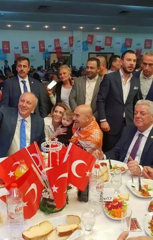 Muharrem İnce'den rakı sofralı paylaşım