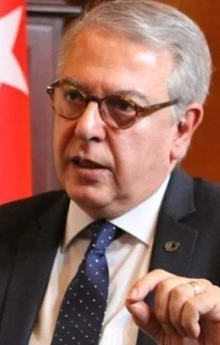 "YPG ABD'yi kullanan Marksist bir gruptur"
