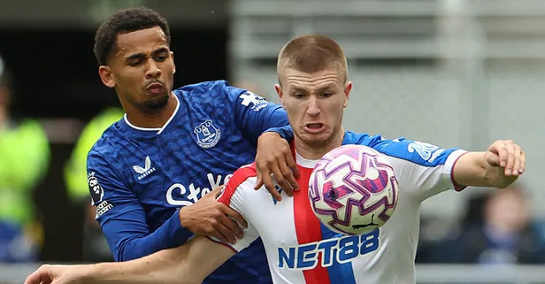 Manchester United Adam Wharton için devrede