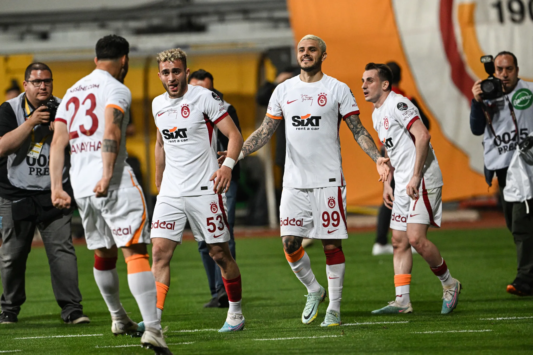 Galatasaray'ın yeni sol beki Porto'dan! - 4