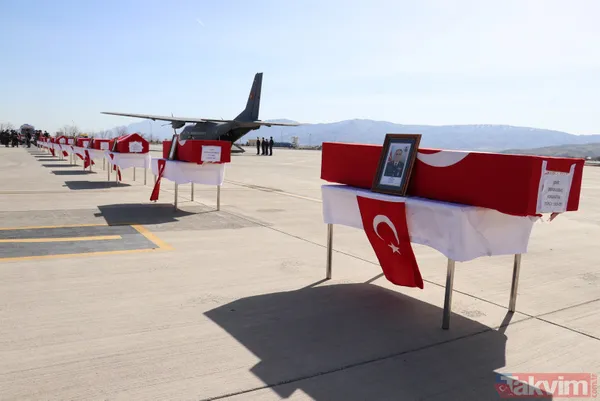 Helikopter kazasında şehit olan 11 asker Elazığ'dan Ankara'ya uğurlandı - 12