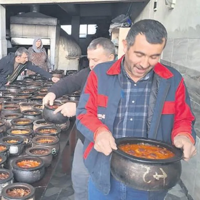 8 saatte pişiyor