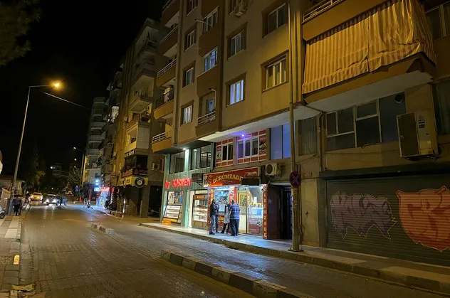 Manisa'da korkunç cinayet! Karısını bıçakladı komşunun ihbarıyla yakalandı