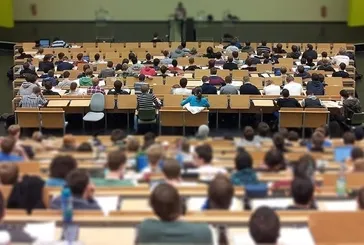 YÖK Başkanı Özvar duyurdu: 'İş'e yaramayan bölümler kapatılıyor | Yapay zekalı eğitim dönemi