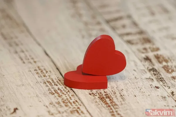 Ünlülerin 14 Şubat Sevgililer Günü'ne özel yaptıkları aşk dolu paylaşımlar! - 1