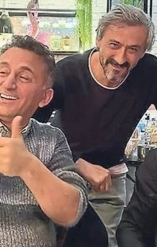 Tatil beldesi Bozburun'u sel aldı Belediye Başkanı Mehmet Oktay keyif yaptı!