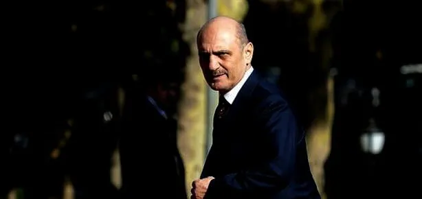 Atıklar dönüşüm tesislerine