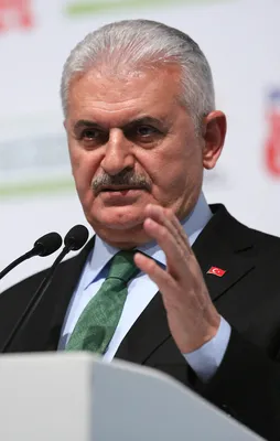 Başbakan'dan CHP ve HDP'ye taş!