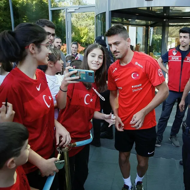 A Milli Futbol Takımı Hollanda’ya gitti