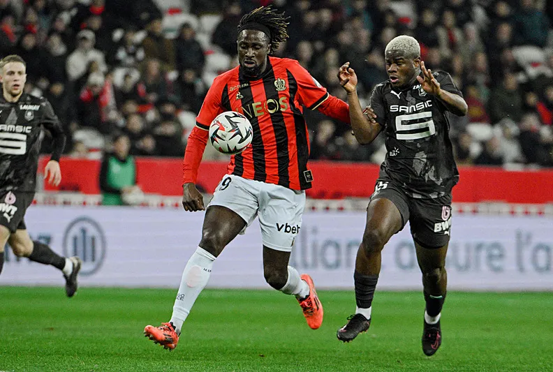 Fener’den stoper için sürpriz transfer!