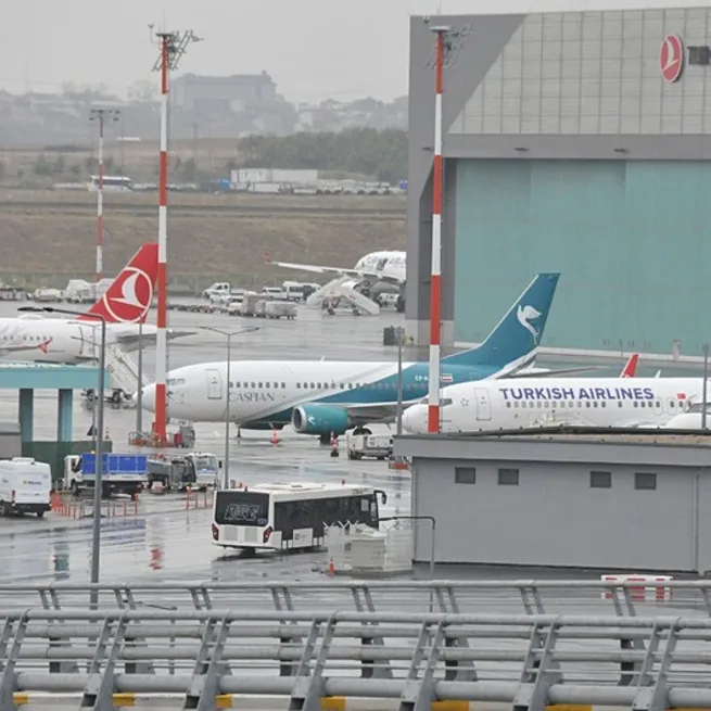 İran uçağı 11 gün sonra kalkış yaptı