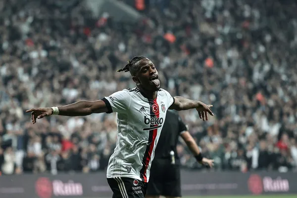 besiktasta-batshuayi-gundemden-dusmuyor-gol-kralligina-gidiyor-kacirdiklariyla-da-konusuluyor-1650878859854.jpg