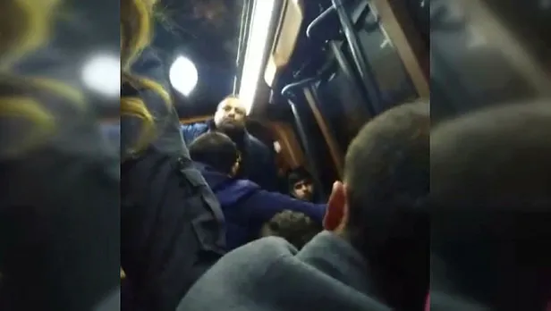 Küçükçekmece'de yolcu dolu minibüste silahlı dehşet-2