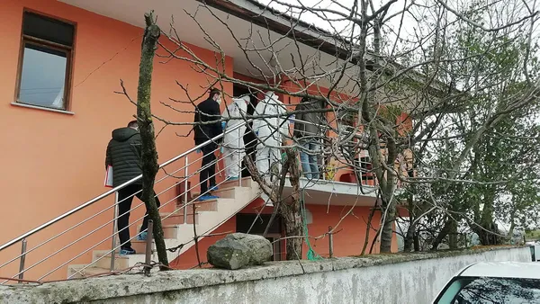 kocaelide-korkunc-cinayet-yasli-adamin-cok-parasinin-oldugunu-duyan-caniler-evinde-infaz-etti-1619377709174.jpg Kocaeli'de korkunç cinayet! Yaşlı adamın çok parasının olduğunu duyan caniler evinde infaz etti-3