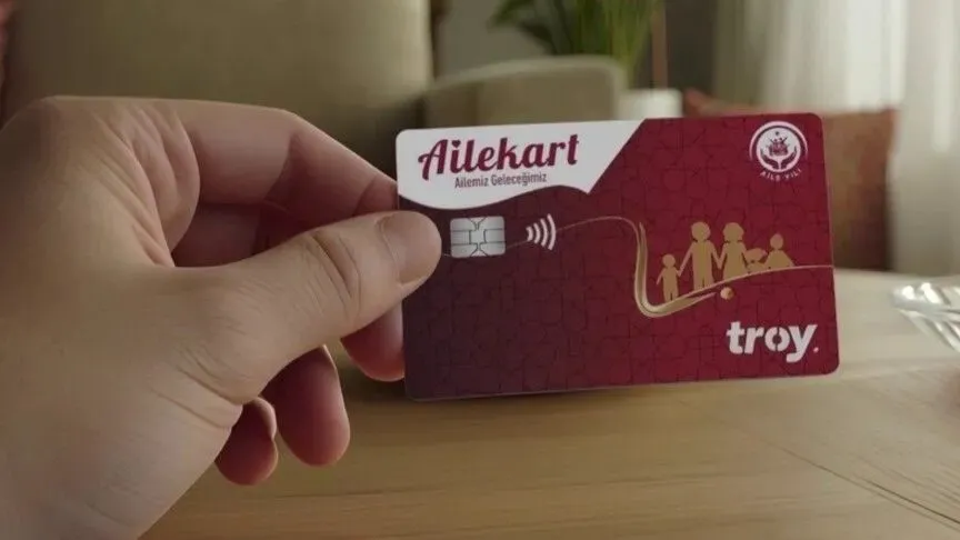 ailekart-ile-56-milyar-lirayi-askin-destek-1792831150574.jpeg Ailekart ile 56 milyar lirayı aşkın destek! 3,5 milyon kart dağıtıldı, 15 yardım tek kartta-3