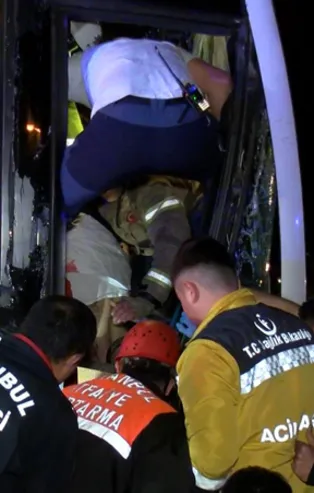 TEM'de zincirleme kaza! Şoför sıkıştı