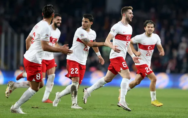 cok-gucumuze-gitti-turkiye-luksemburg-ile-3-3-berabere-kaldi-tarihimizde-ilk-kez-1663924501872.jpg Çok 'güç'ümüze gitti: Türkiye Lüksemburg ile 3-3 berabere kaldı! Tarihimizde ilk kez-6