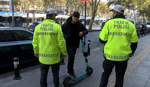 scooter-kullanan-sahis-iki-gunde-iki-ceza-yedi-1635675599611.jpg Scooter kullanan şahıs iki günde iki ceza yedi-4