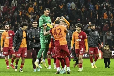Okan Buruk'tan maç sonu birliktelik vurgusu: "Tek yürek hedefe yürüyoruz"