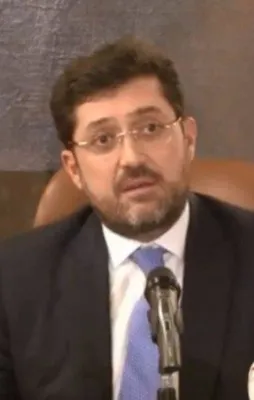 CHP'li Murat Hazinedar'a yurt dışına çıkış yasağı konuldu