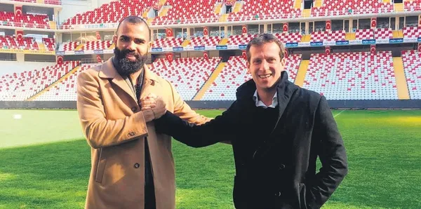 George Gardi ile evlenecek olan İtalyan oyuncu Stella Manente gelinlik provası için İstanbul'a geldi-2