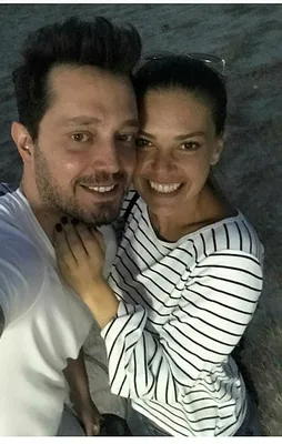 Sürpriz kutlama 'Mutlu ol Aslı'