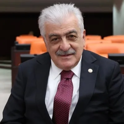 ak-parti-28-donem-milletvekili-adayi-samil-ayrim-kimdir-en-yasli-milletvekili-adayi-samil-ayrim-kac-yasinda-sa-1681203612817.jpg AK Parti 28. dönem Milletvekili adayı Şamil Ayrım kimdir? En yaşlı milletvekili adayı Şamil Ayrım kaç yaşında? Şamil Ayrım nereli, nereden aday?-3