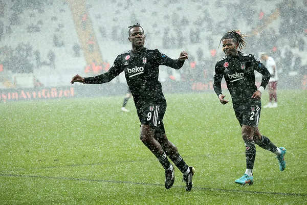 1647771466749.jpg Beşiktaş'ta taraftarı kahreden tablo! İlk 7'ye karşı galibiyet yok-4