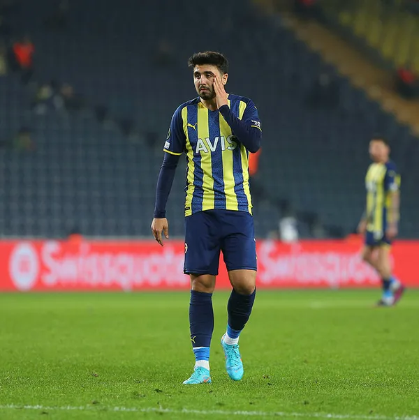 ozel-haber-i-fenerbahcede-ozan-tufan-icin-umutlar-yeseriyor-watford-dusurse-buyuk-zarar-1646132513615.jpg Özel Haber I Fenerbahçe'de Ozan Tufan için umutlar yeşeriyor! Watford düşürse büyük zarar-2