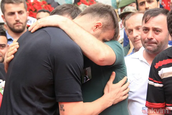 Şehit Eren Bülbül son yolculuğuna uğurlandı - 11