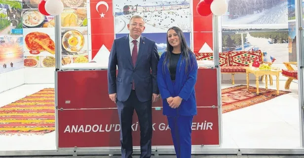 Kaymakam resim defterini gördü hayatı değişti! Artık sekreter değil öğrenci