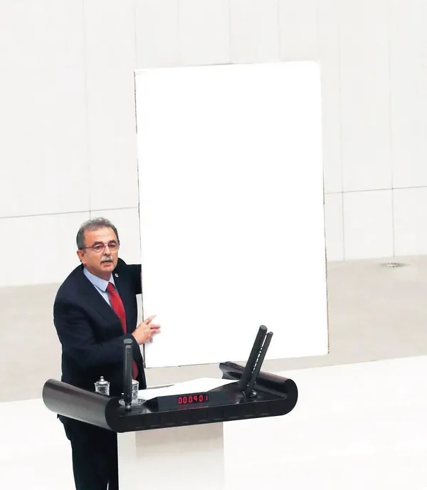 pinar-gultekinin-acili-babasi-takvime-konustu-o-vekili-chpye-soyledim-1609193570673.jpeg Pınar Gültekin’in acılı babası Takvim’e konuştu: Ahlaksız teklifi yapan vekili CHP biliyor-3