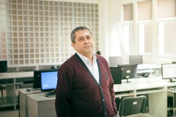 Boğaziçi Üniversitesi’nde akılalmaz olay! Açılış törenini fırsat bilen akademisyenler eşkıyalığa girişti: Bilgi işlem merkezini bastılar-3