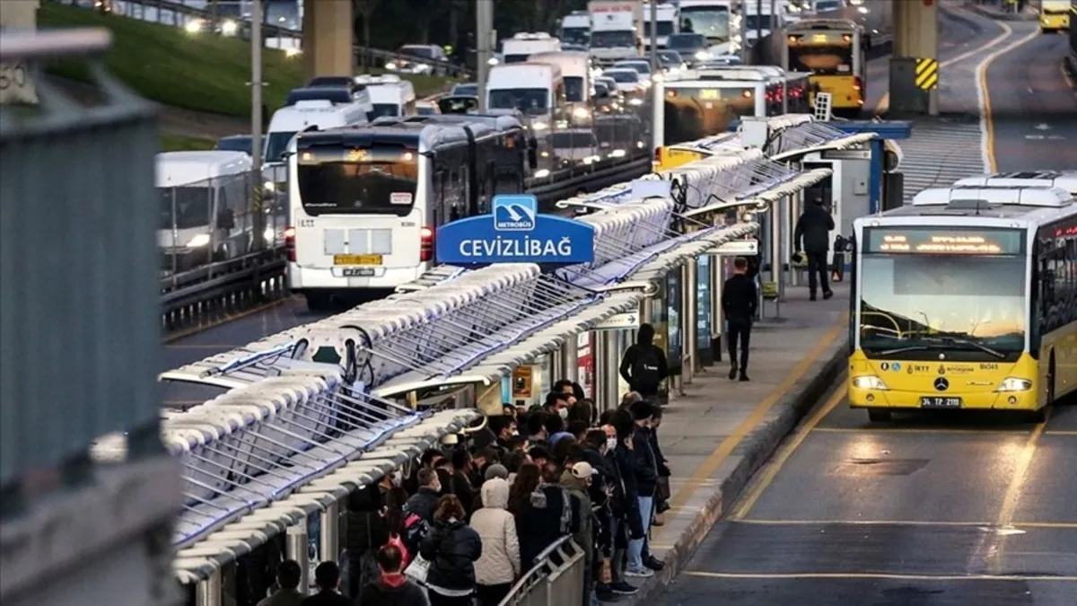 Karar Resmi Gazete'de! 23 Nisan'da toplu taşıma araçları ücretsiz