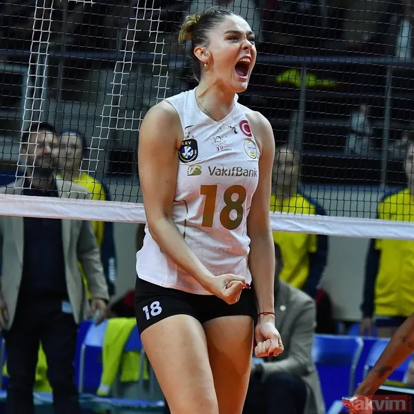 Aralarının limoni olduğu söylenen Zehra Güneş ile Hande Baladın'dan olay yaratan hamle! Filenin Sultanları'nın iki güzeli... - 20