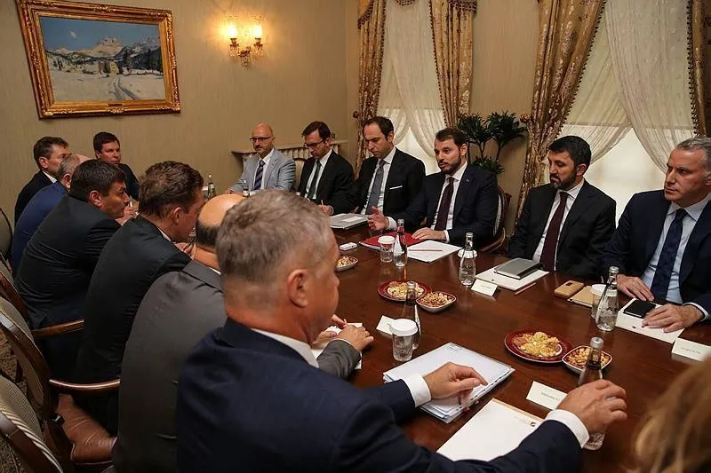 Bakan Albayrak, Gazprom heyetini kabul etti-2