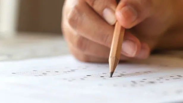 2022-kpss-sinavinda-emanetciler-acik-mi-kpssde-bozuk-para-telefon-cuzdan-emanet-birakilir-mi-nereye-birakilir-1659195553413.jpg KPSS’de bozuk para, telefon, cüzdan emanet bırakılır mı, nereye bırakılır? 2022 KPSS sınavında emanetçiler açık mı?-4