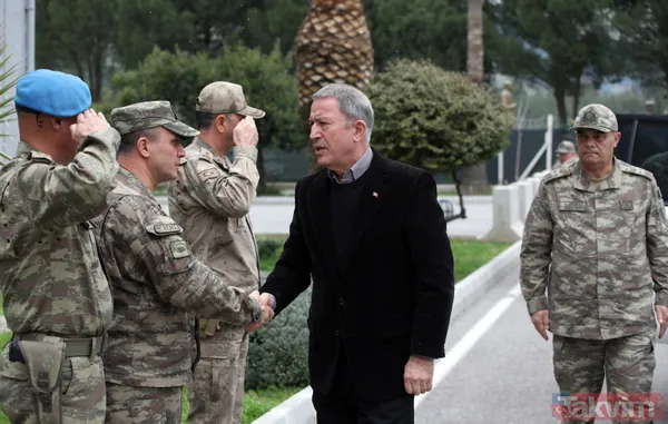 Son dakika: Bakan Akar ve komutanlar Suriye sırının sıfır noktasında - 7