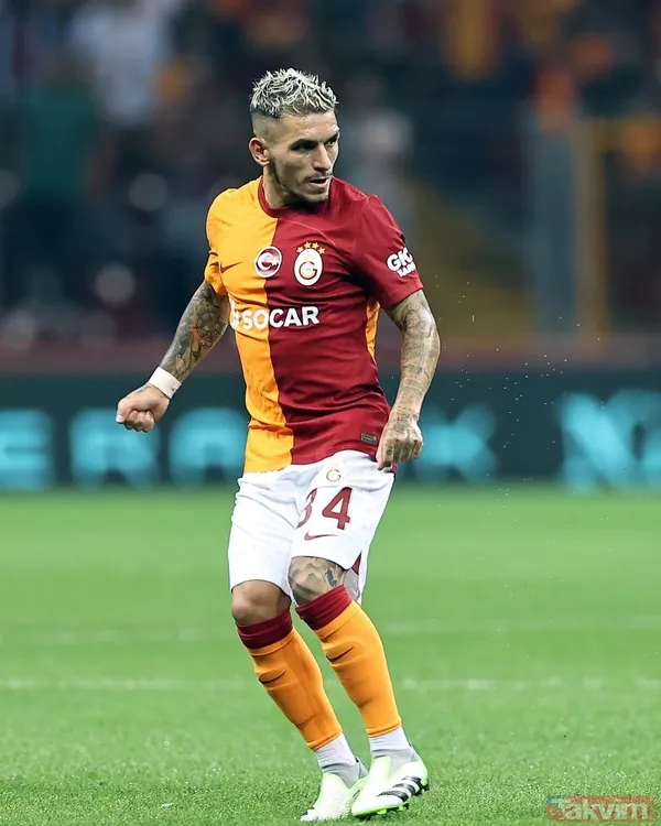 Torreira, yeni dizisinin çekimlerine başlayan sevgilisi Devrim Özkan'a çiçek yollayarak jest yaptı ve çiçeğin fotoğrafını Instagram sayfasında paylaştı.